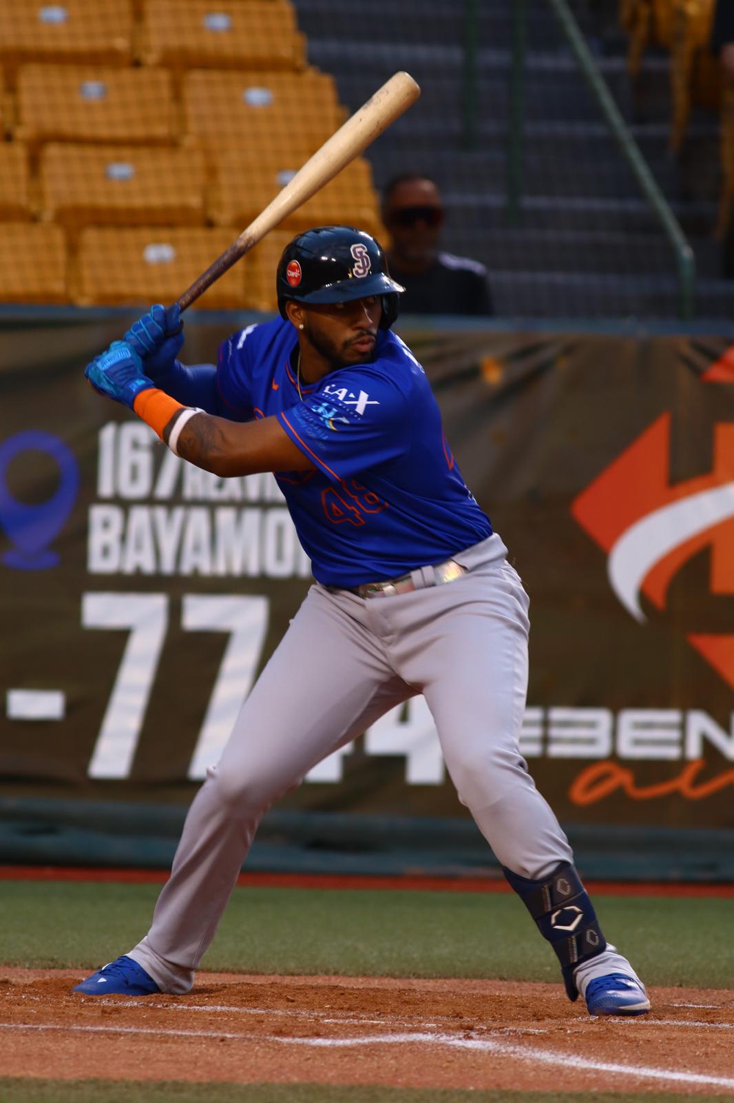 Díaz decide la victoria de San Juan