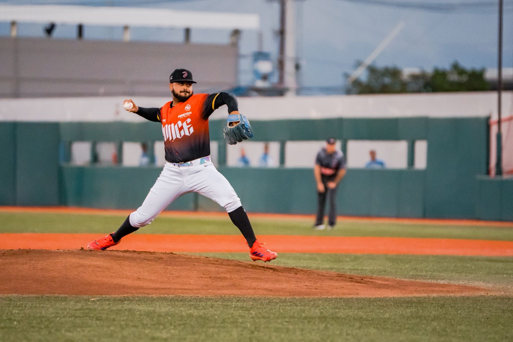 Ponce consigue su primer triunfo y extiende la serie