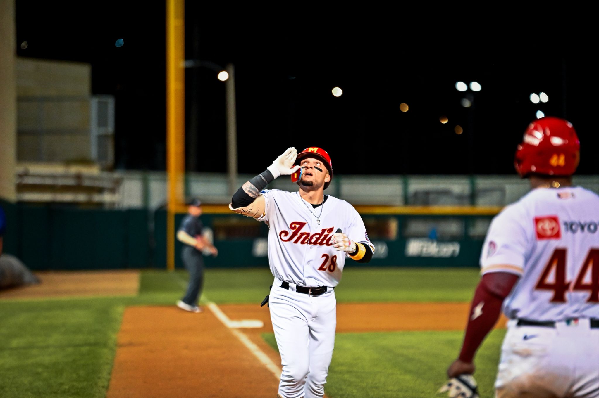 Díaz pegó un jonrón en la victoria india